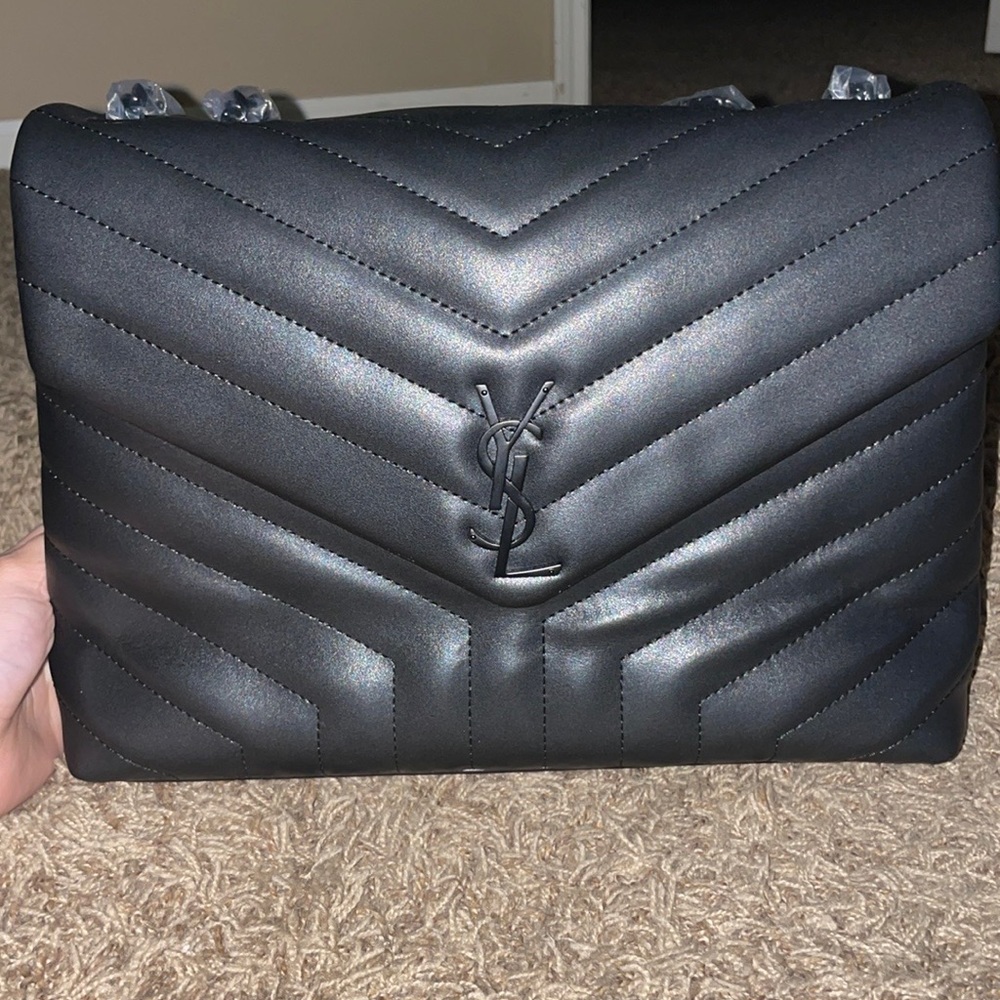 SAINT LAURENT SMALL LOU LOU TOTE